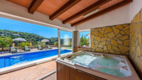 Casa El Moral de Arenas by Ruralidays Arenas